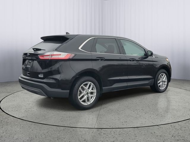 Certified Used 2024 Black Ford SEL image 4