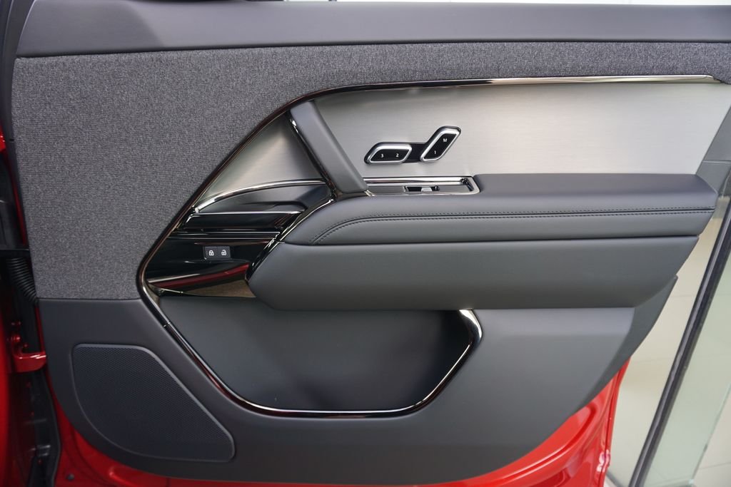 New 2025 Firenze Red Land Rover Dynamic SE image 21