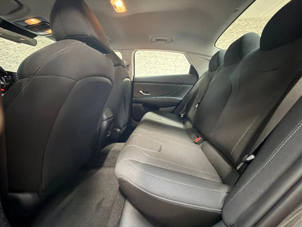 New 2026 Amazon Gray Hyundai SE image 13