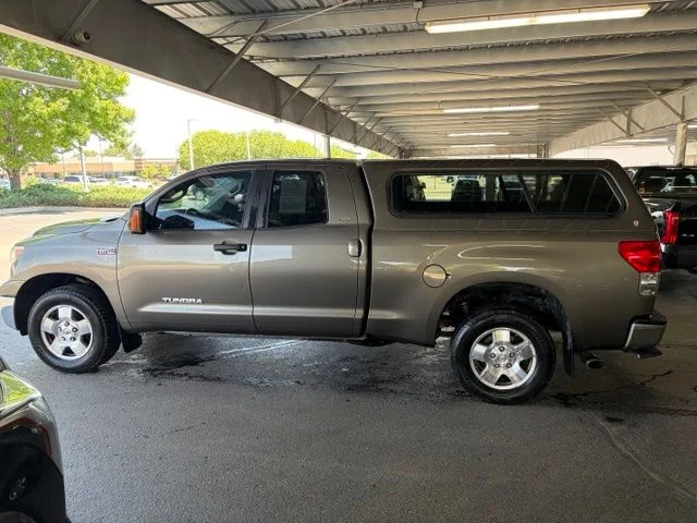 Used 2007 Brown Toyota SR5 image 13