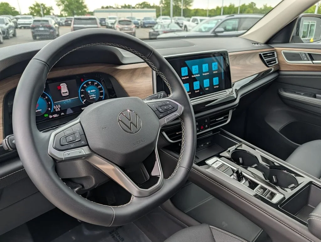 Certified Used 2026 Silver Volkswagen SE w/Technology image 18
