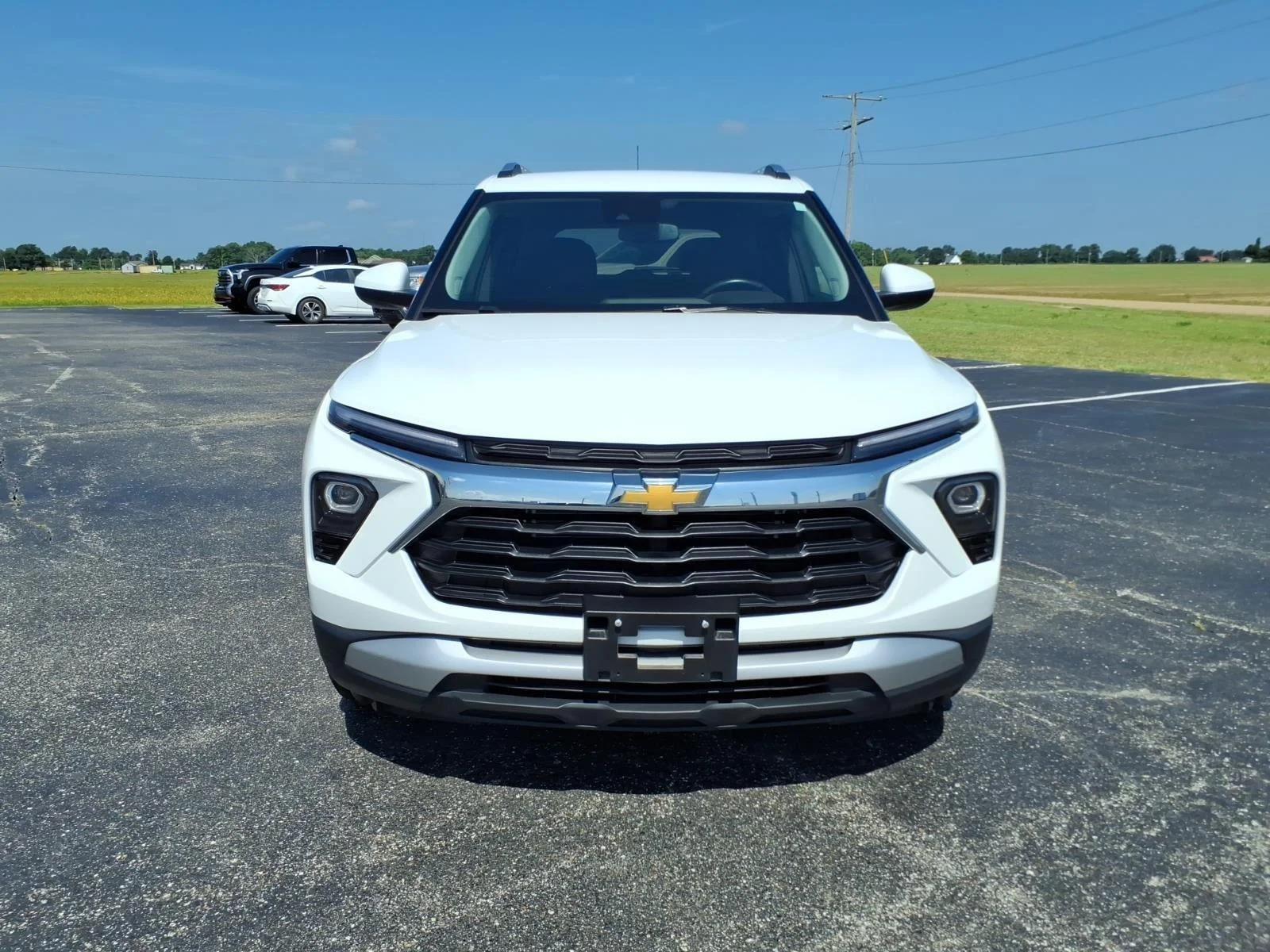 Used 2024 Summit White Chevrolet LT image 8