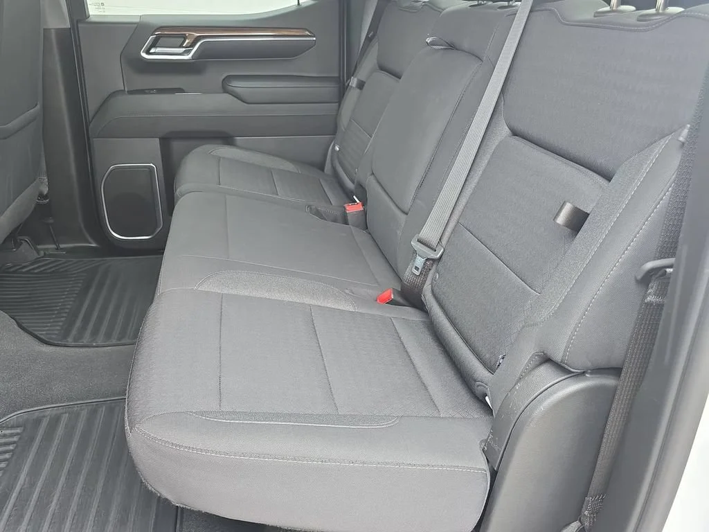 Used 2023 Summit White Chevrolet LT image 26