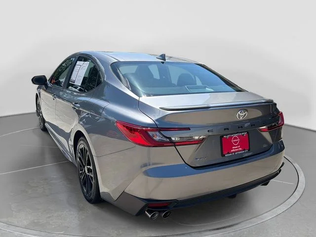 Used 2025  Toyota SE image 6
