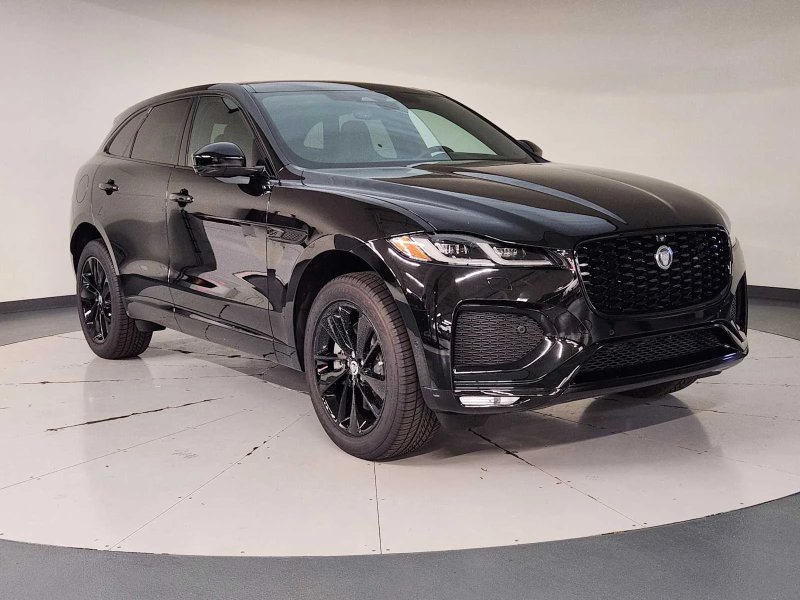New 2026 Santorini Black Metallic Jaguar R-Dynamic S image 10
