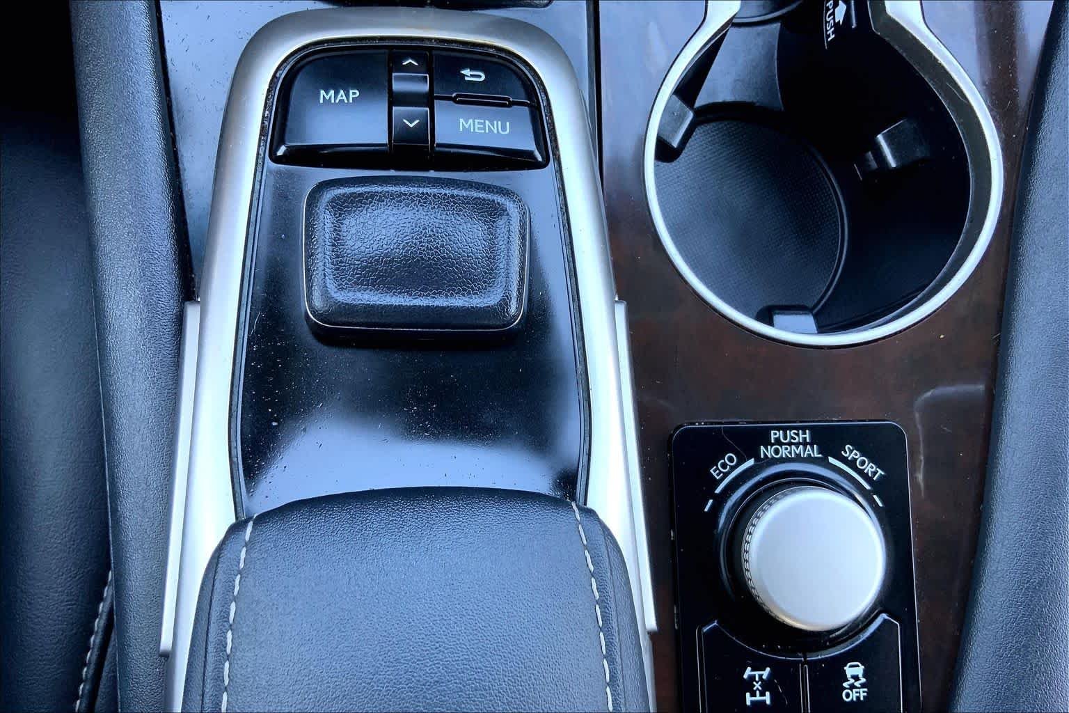 Used 2016 Eminent White Pearl Lexus  image 33