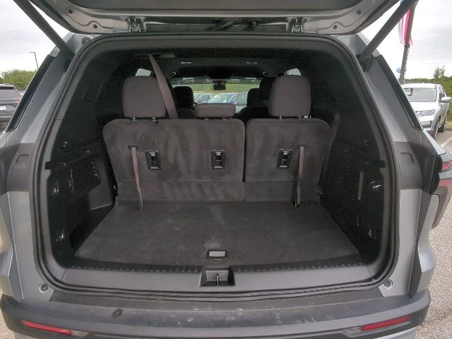 2024 Chevrolet Traverse 1LT - Photo 35