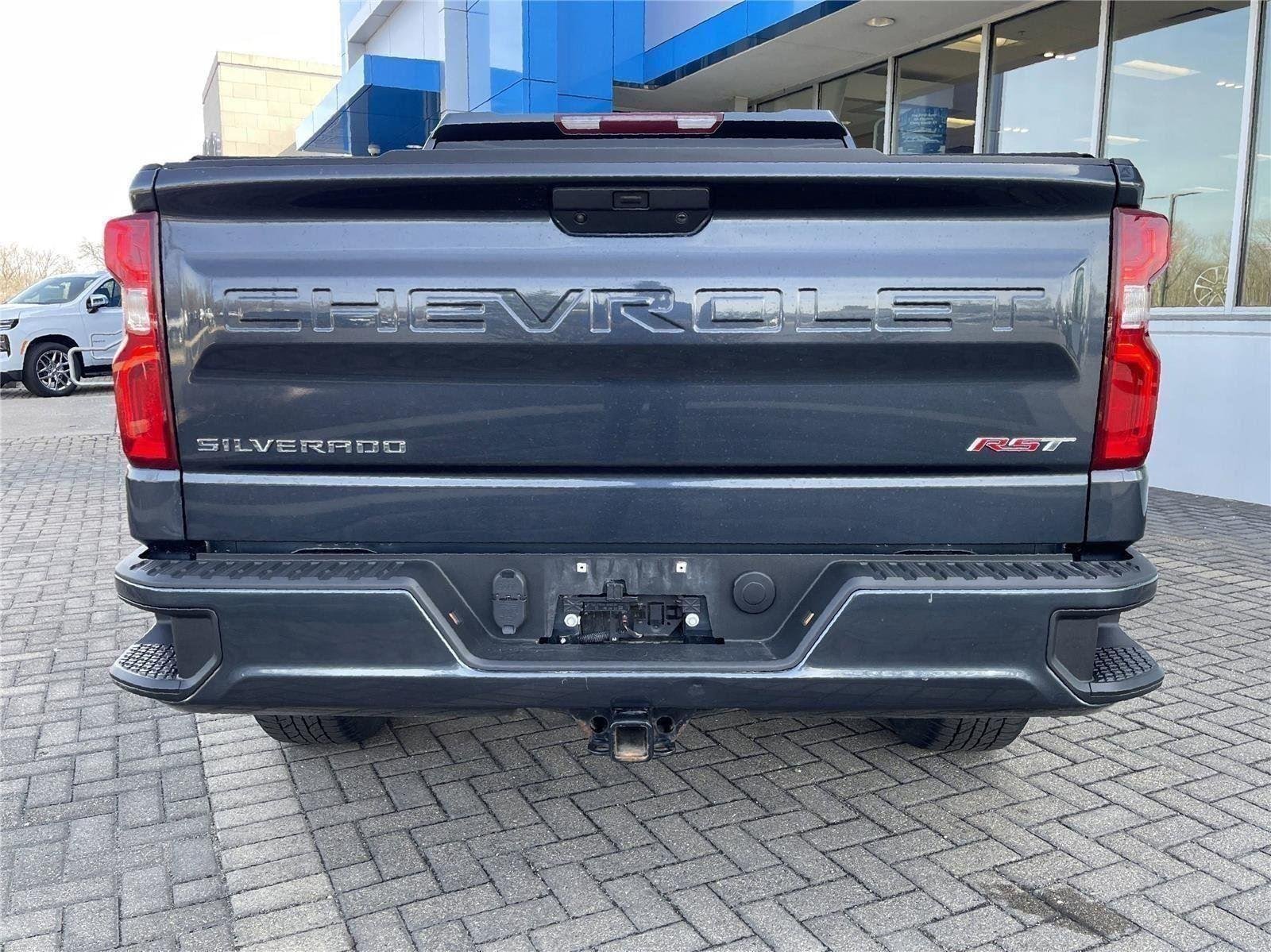 Used 2022 Shadow Gray Metallic Chevrolet RST image 4
