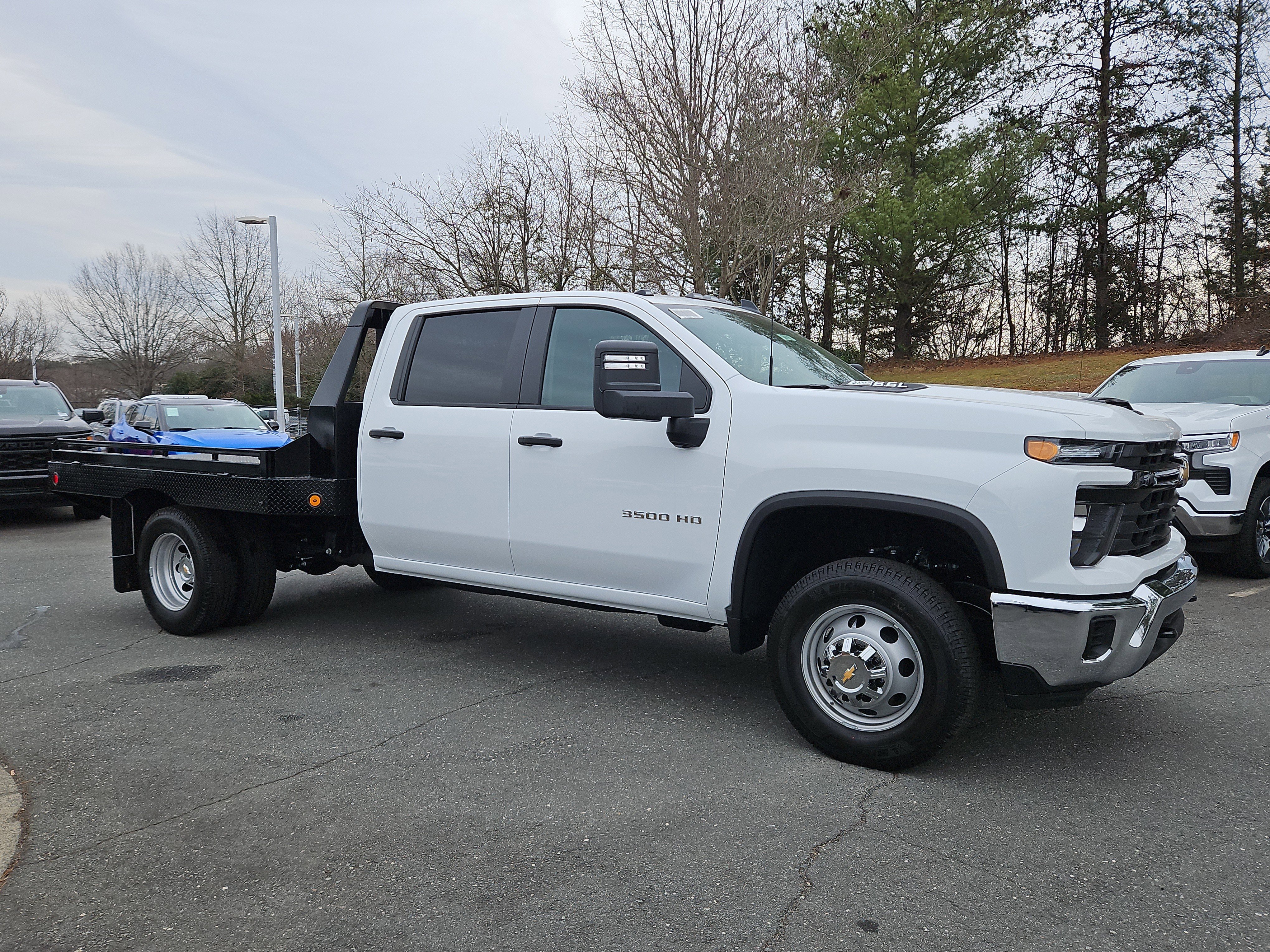 New 2025 Summit White Chevrolet Work Truck image 6