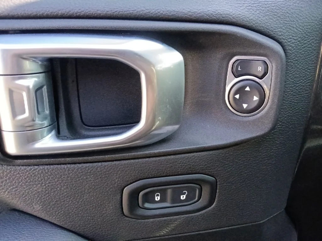 Used 2021 Gray Jeep Overland image 12