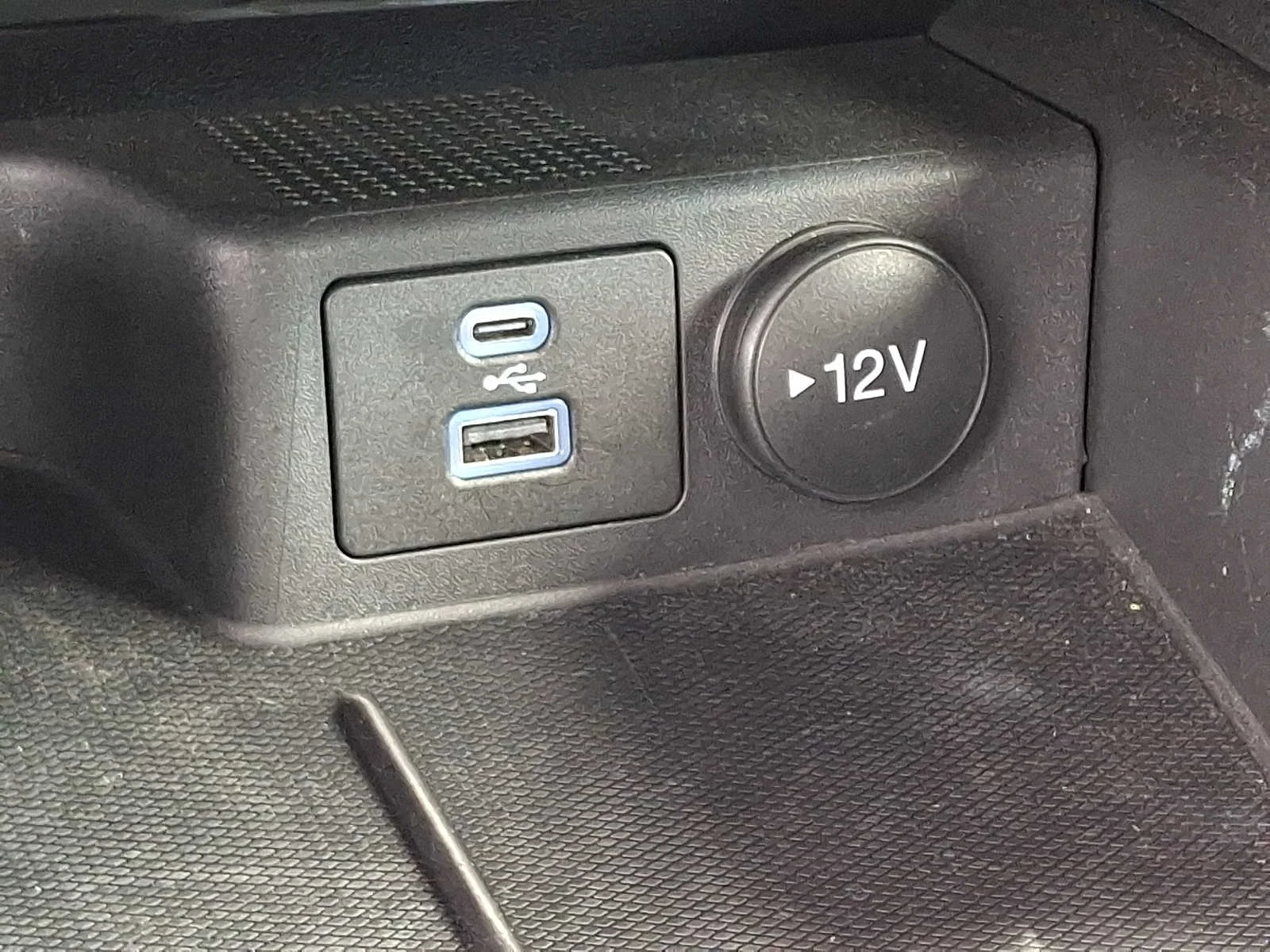 Used 2023 Vapor Blue Ford ST-Line image 23