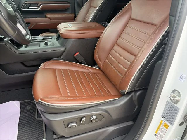 Used 2024 White GMC Denali Ultimate image 12