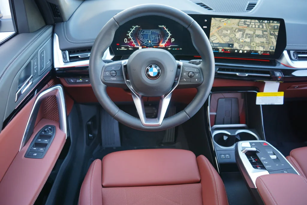 Used 2026 Black BMW xDrive28i image 15