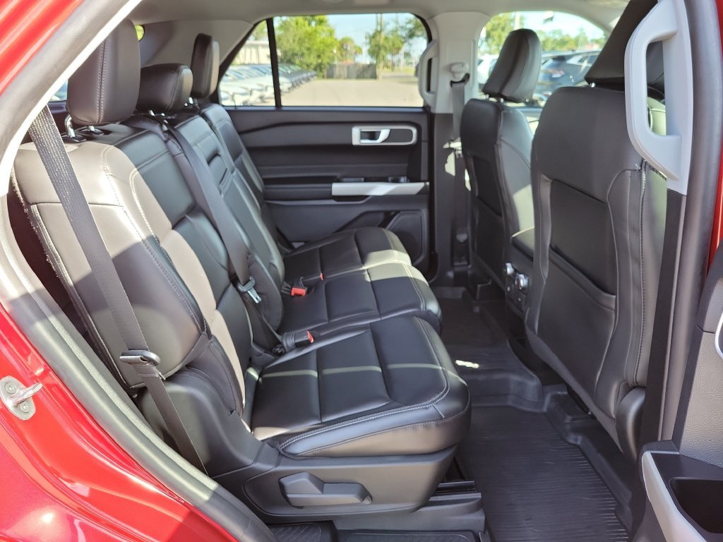 Used 2021 Red Metallic Ford XLT image 12
