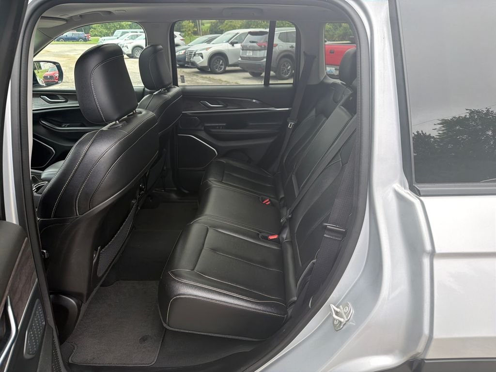 Used 2024 Silver Jeep 4xe image 14