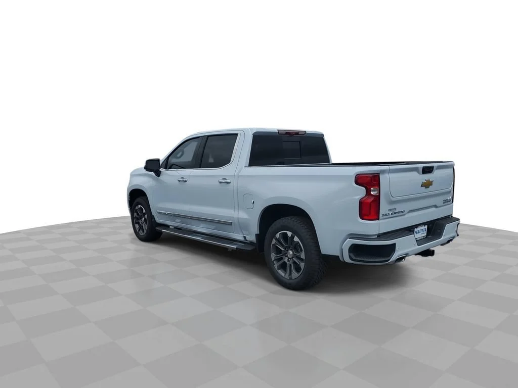 New 2026 Polar White Tricoat Chevrolet High Country image 6