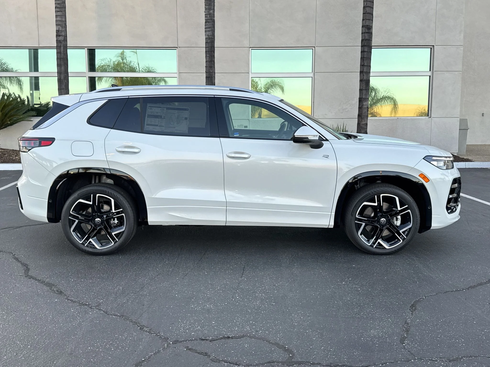 New 2026 Opal White Pearl Volkswagen SEL R-Line Turbo image 9