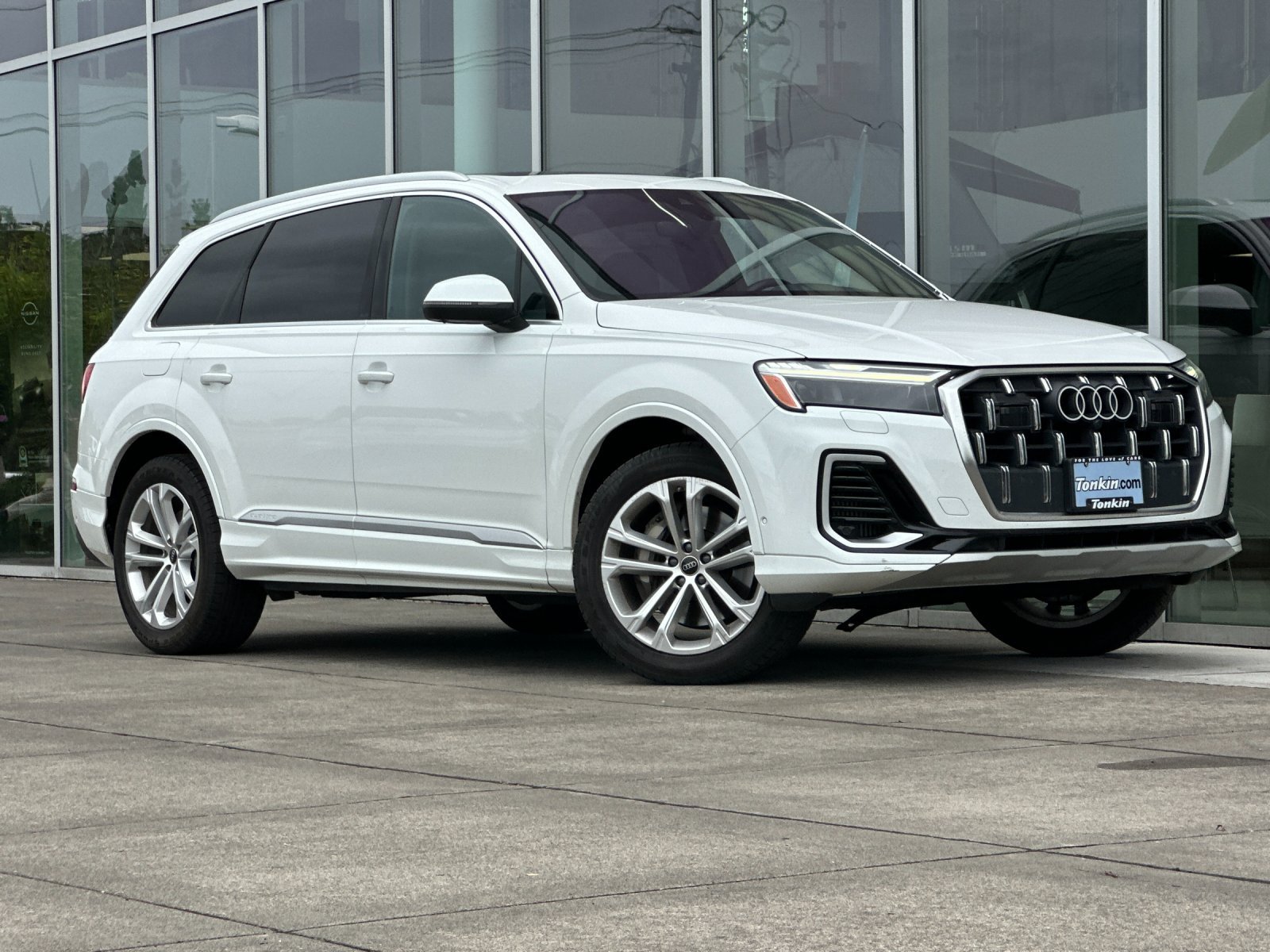 Used 2025 White Audi 55 Premium Plus image 2