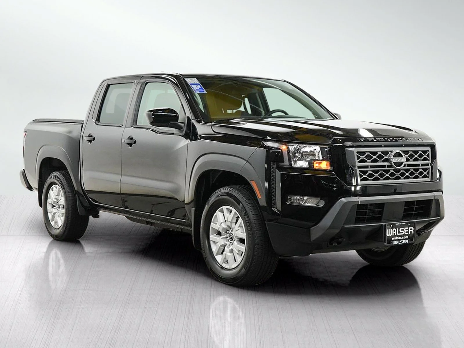 Used 2023 Super Black Nissan SV image 7