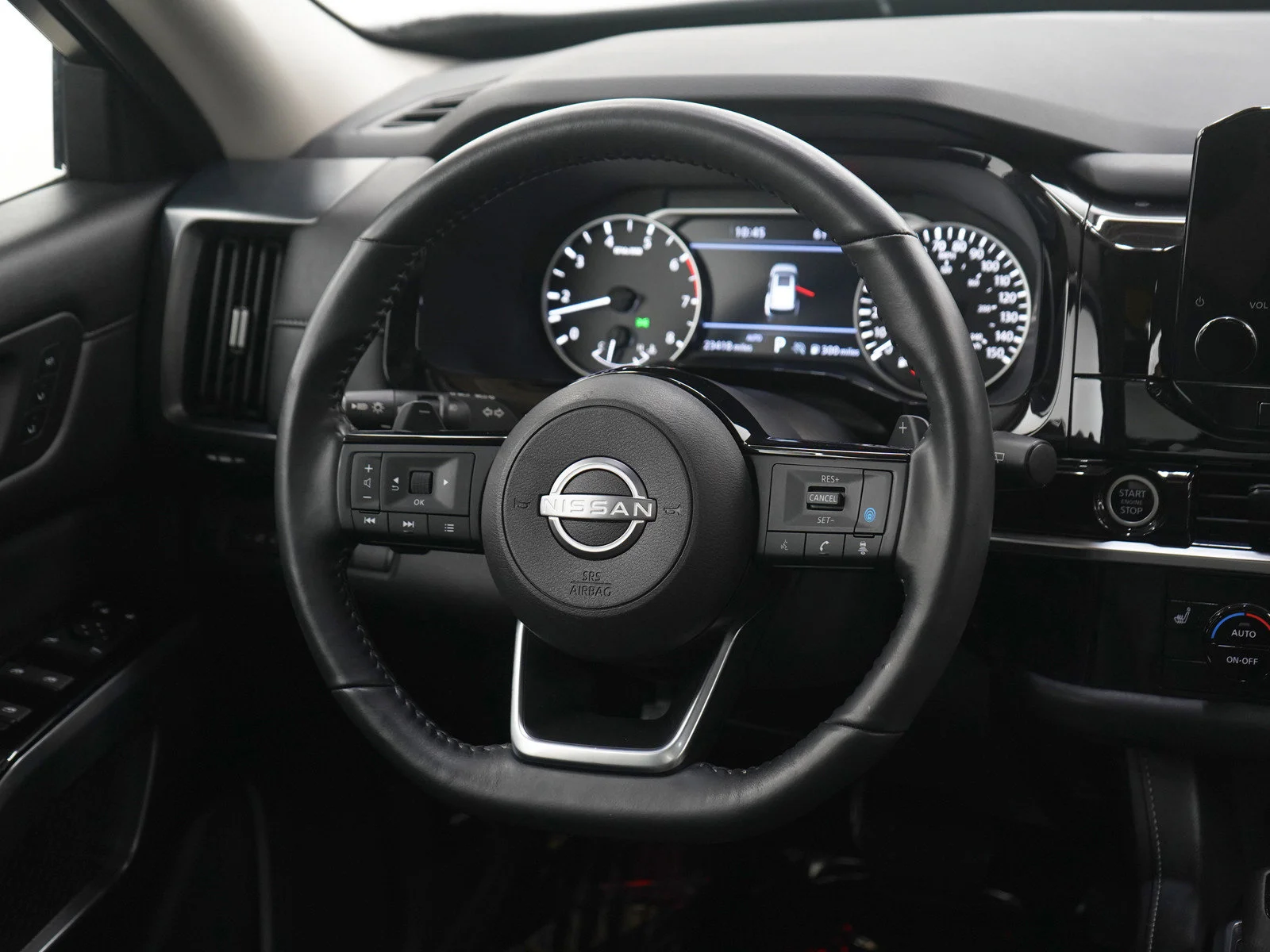 Used 2024 Boulder Gray Pearl Nissan SL image 15