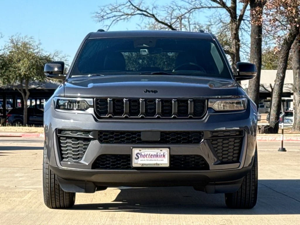 New 2026 Baltic Gray Metallic Clear-Coat Exterior Paint Jeep Altitude image 2
