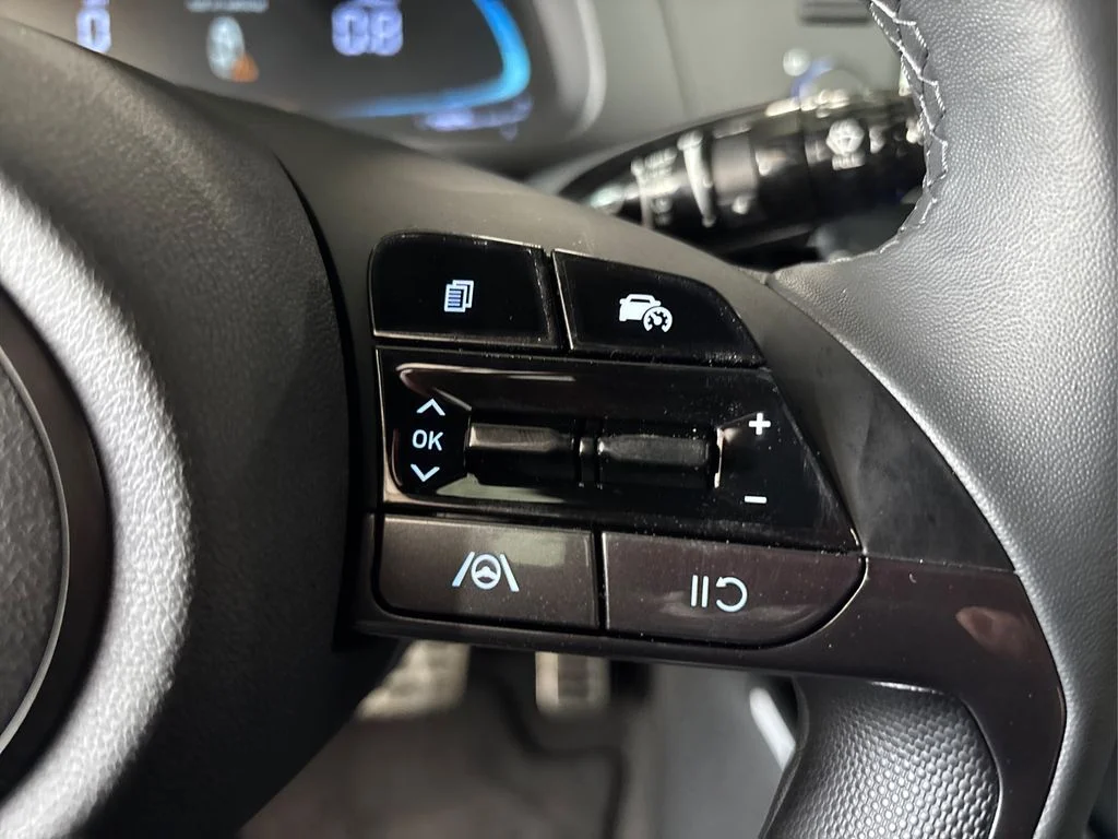 New 2026 Silver Hyundai SEL Sport image 30