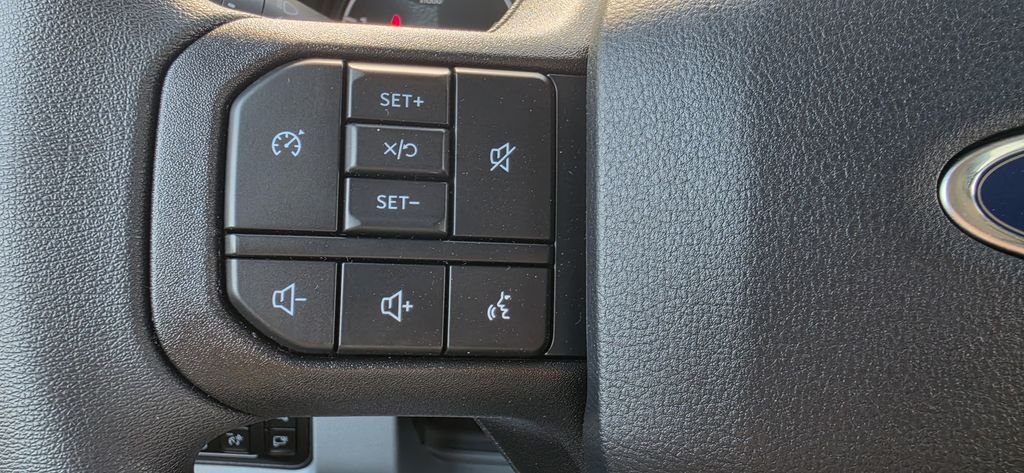 New 2026 Avalanche Ford F-350® XLT image 16