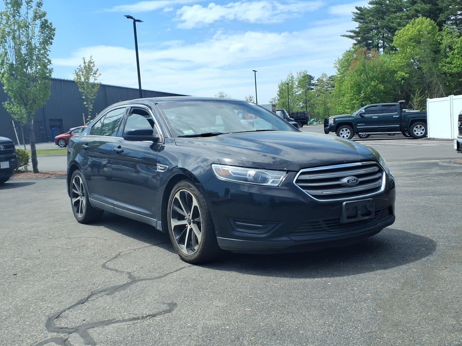 2016 Ford Taurus SEL AWD's photo