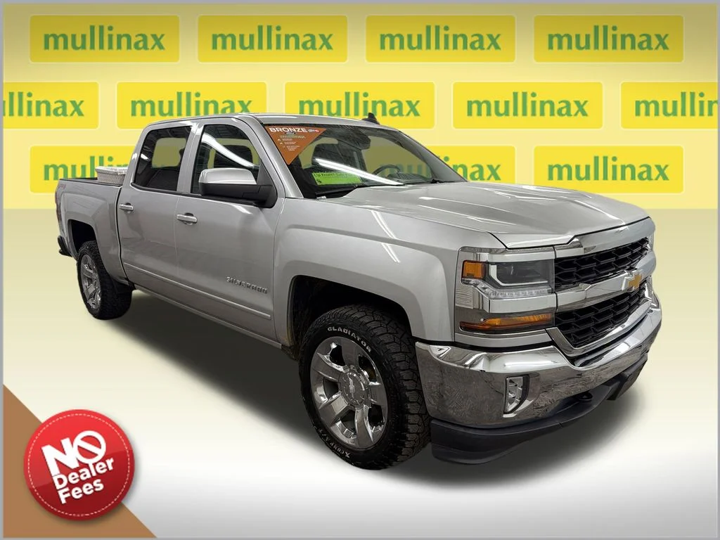2017 Chevrolet Silverado 1500 LT 4X4 Crew Cab Short Box's photo