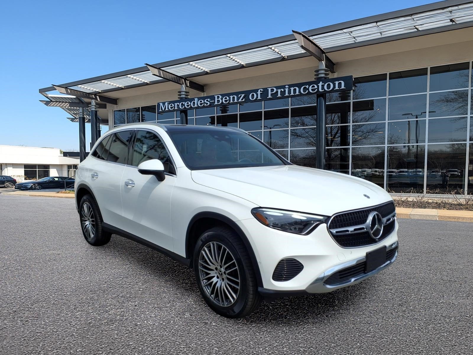 2023 Mercedes-Benz GLC