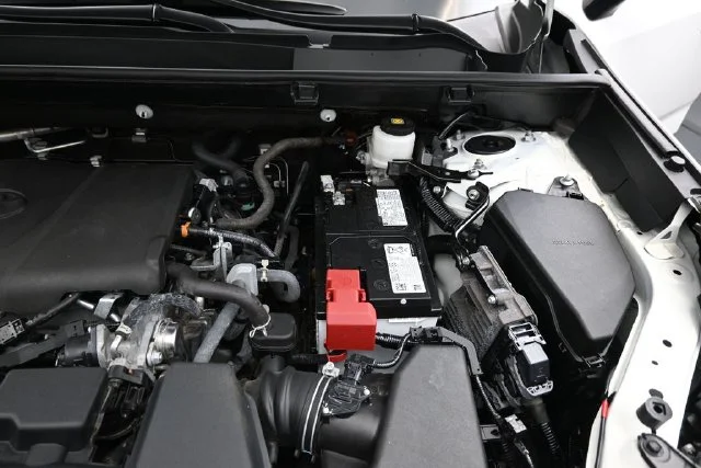 Used 2025 White Toyota XLE image 31