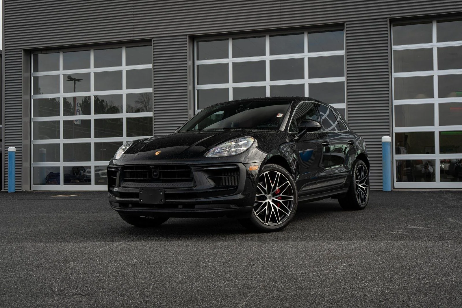 2022 Porsche Macan S's photo