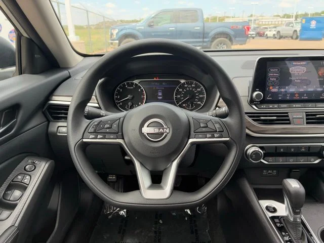 2026 Nissan Altima SV - Photo 12