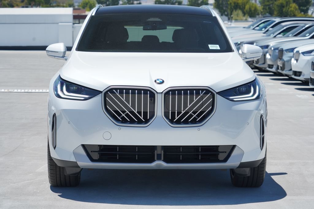 New 2026 Mineral White Metallic BMW 30 xDrive image 2