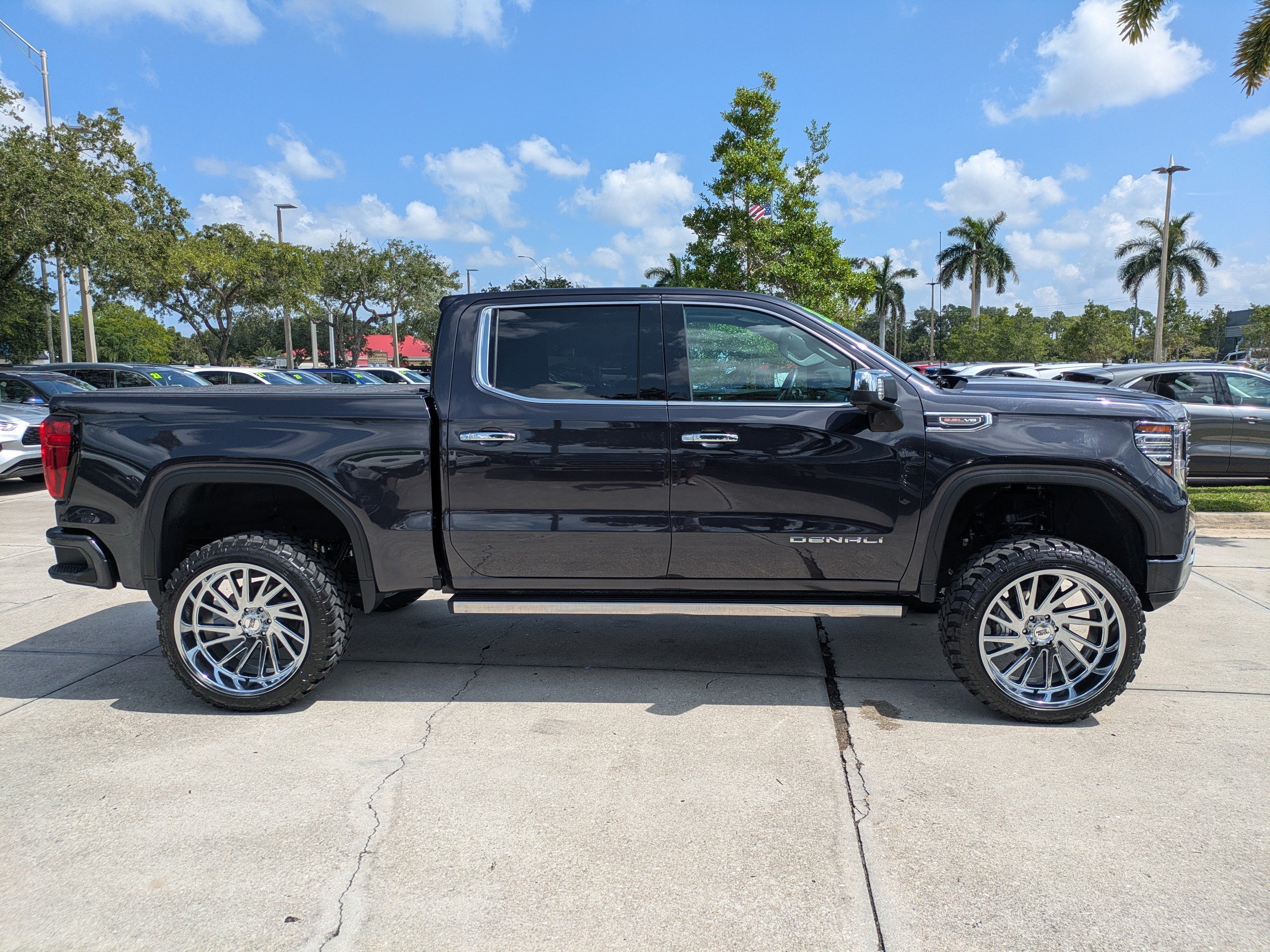 Used 2023 Titanium Rush Metallic GMC Denali image 3