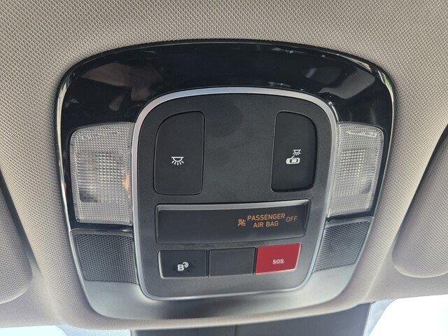 Used 2025 Aero Silver Hyundai SEL image 21