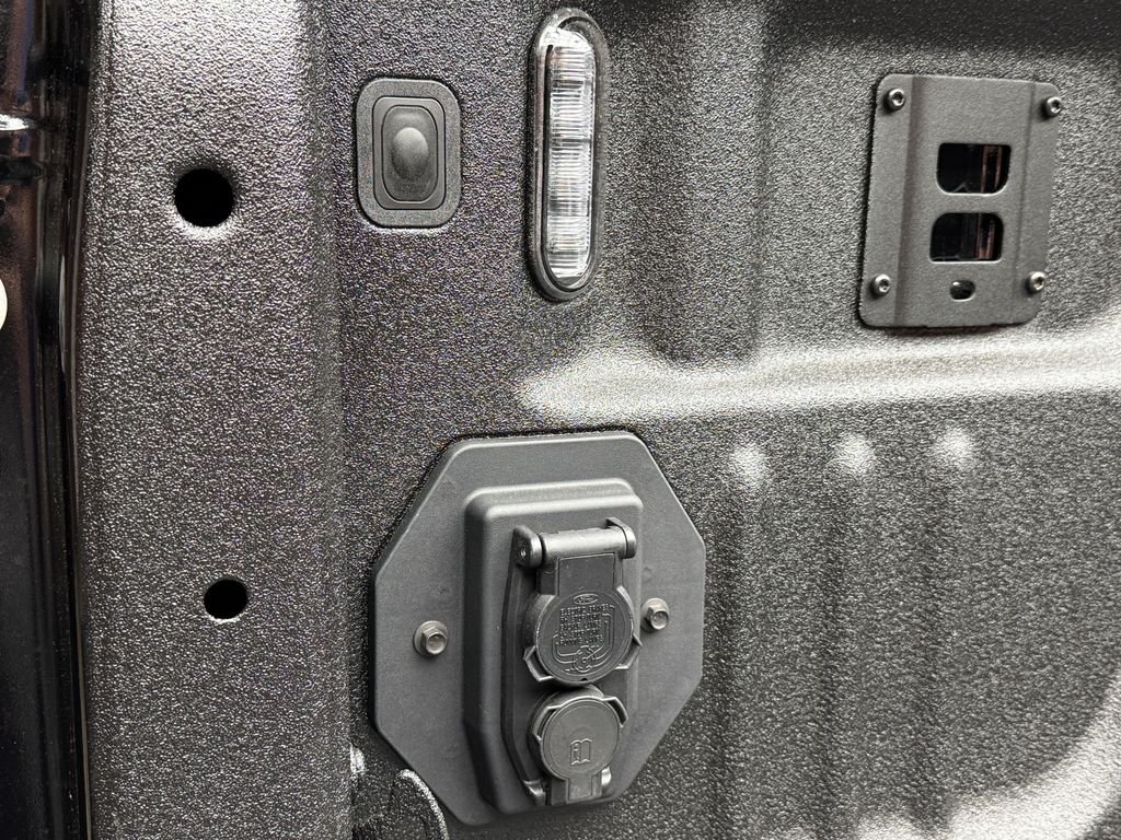 New 2026 Black Ford Platinum image 33