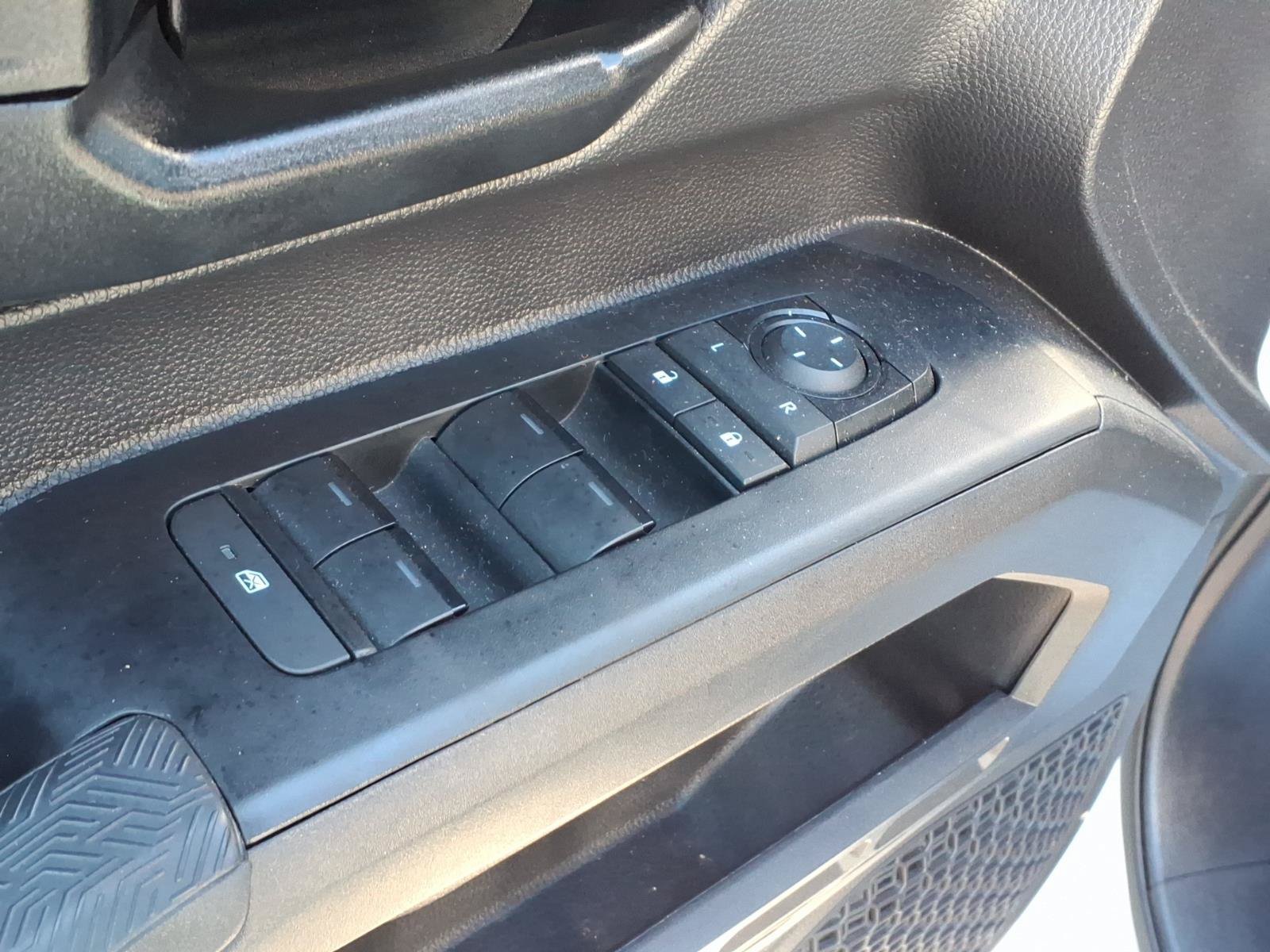 Used 2025 Ice Cap Toyota SR5 image 16