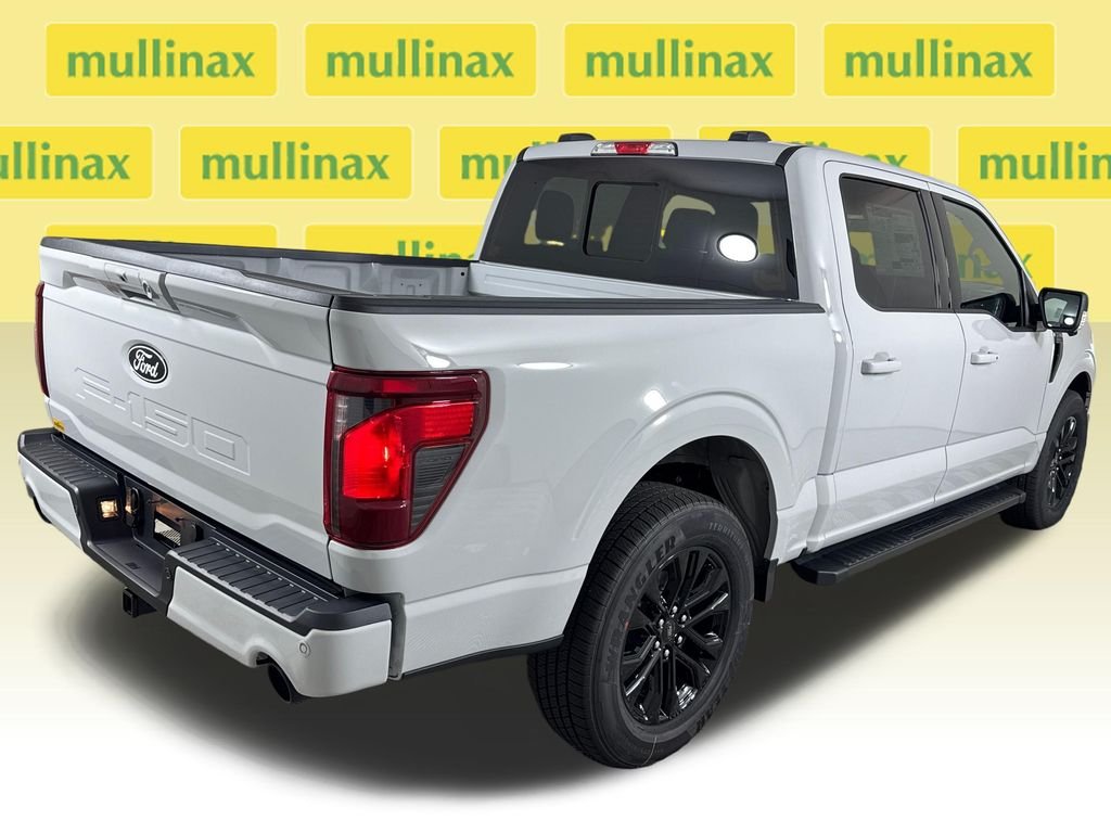New 2026 White Ford XLT image 19