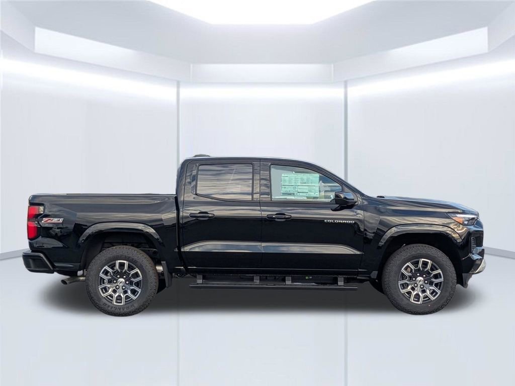 New 2026 Black Chevrolet Z71 image 7