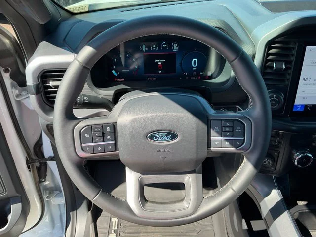 New 2026 Oxford White Ford XLT image 31