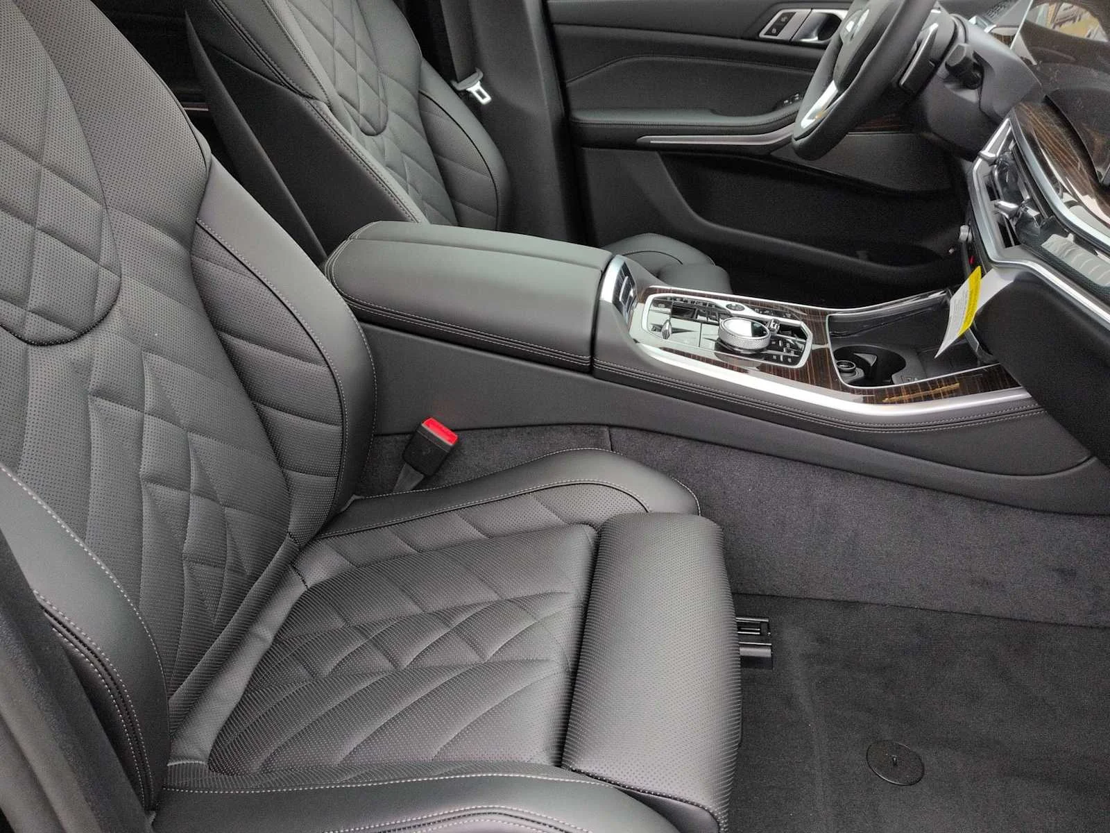 Used 2026 Black Sapphire Metallic BMW xDrive50e image 22