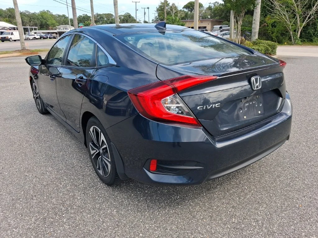 Used 2016  Honda EX-L image 7