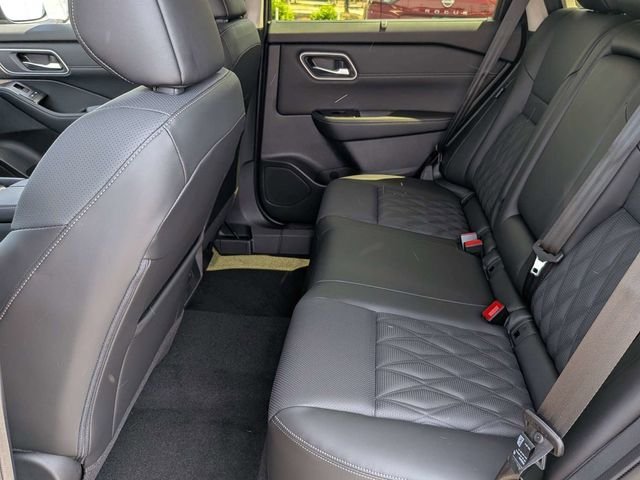 New 2026 Champagne Silver Metallic Nissan Platinum image 14