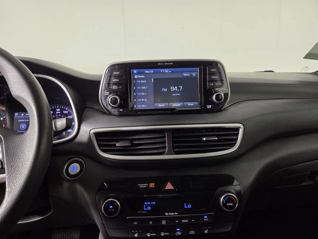 Used 2019 Black Noir Pearl Hyundai SEL image 16