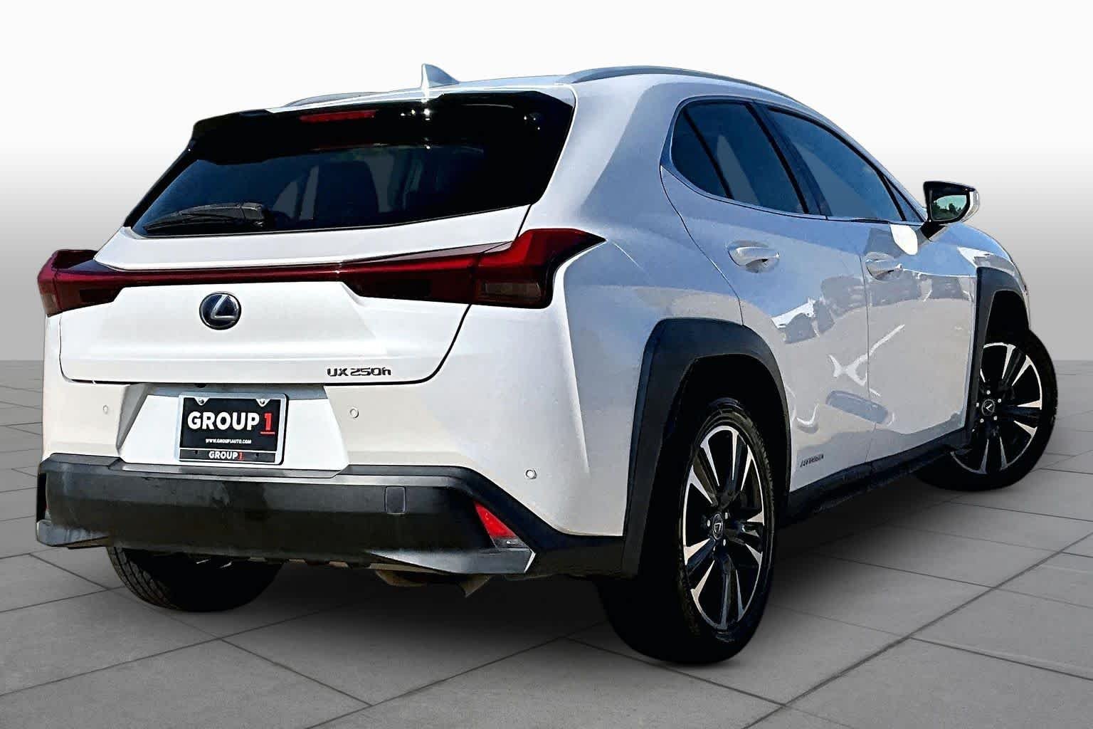 Used 2019 Eminent White Pearl Lexus Luxury image 13