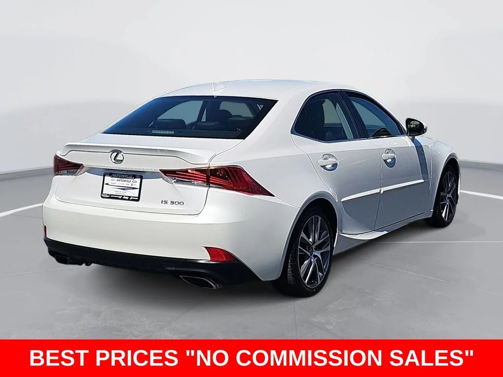 Used 2020 White Lexus 300 image 3