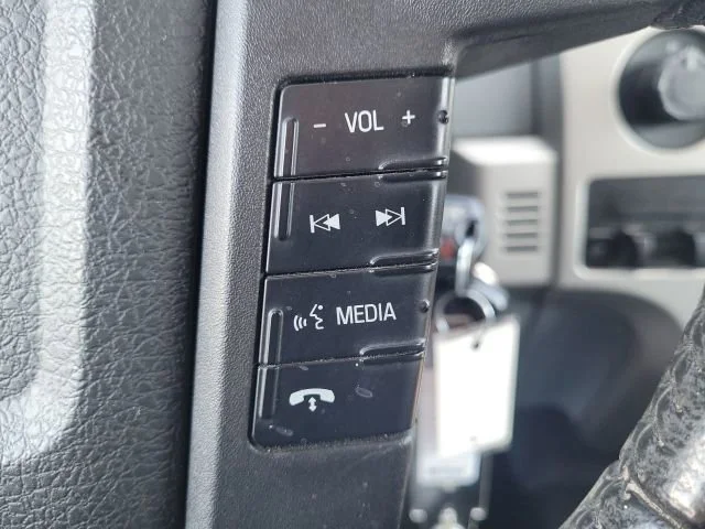 Used 2013  Ford XL image 21