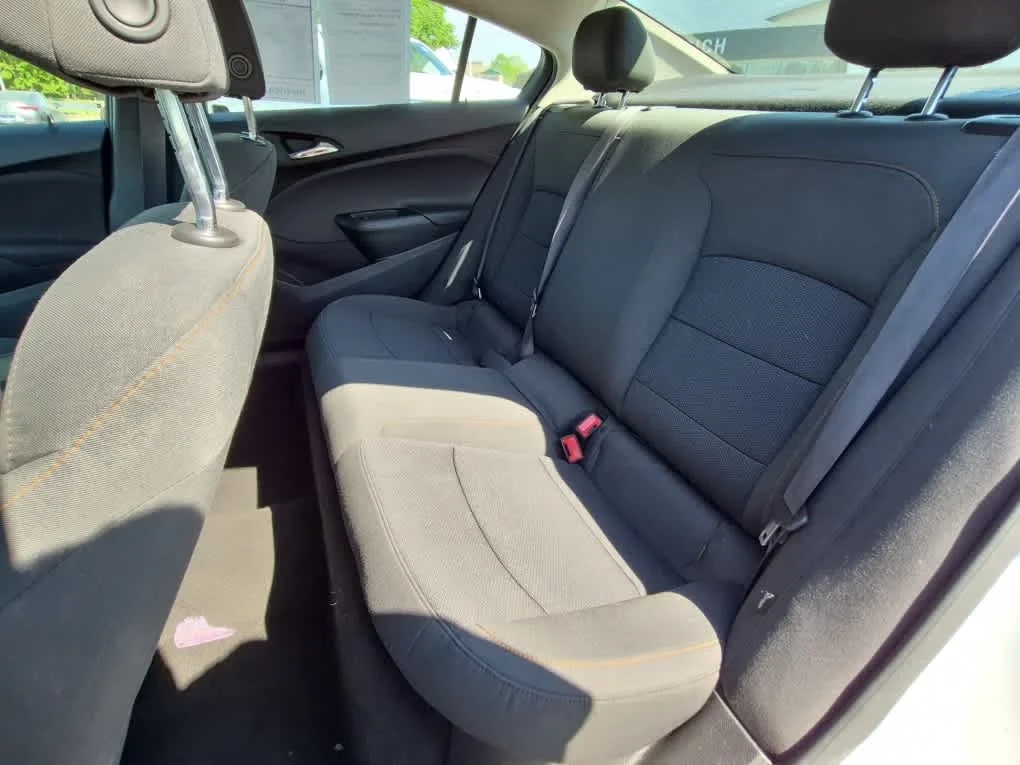 Used 2017 Summit White Chevrolet LS image 21