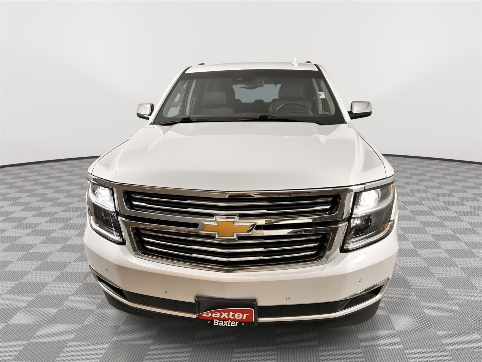 Used 2019 Iridescent Pearl Tricoat Chevrolet Premier image 11